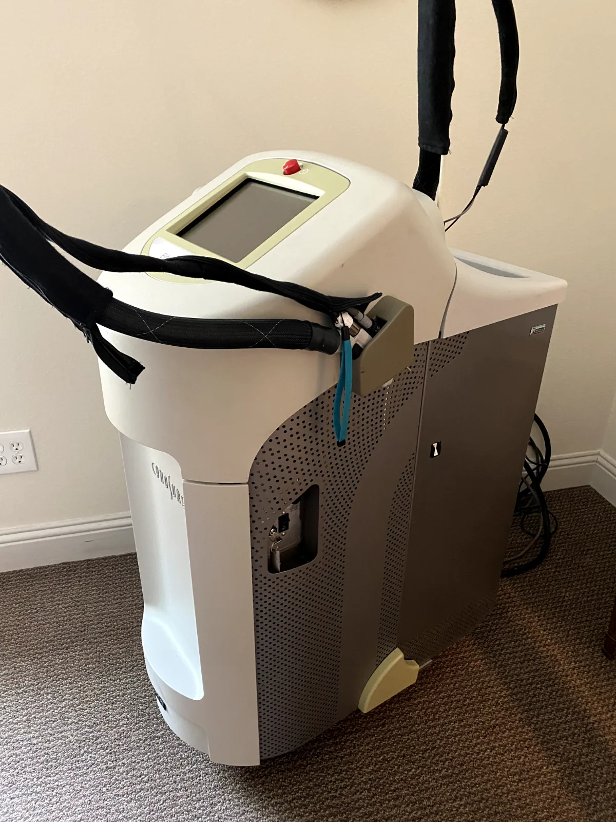Owner photograph of a Cynosure Elite MPX system.