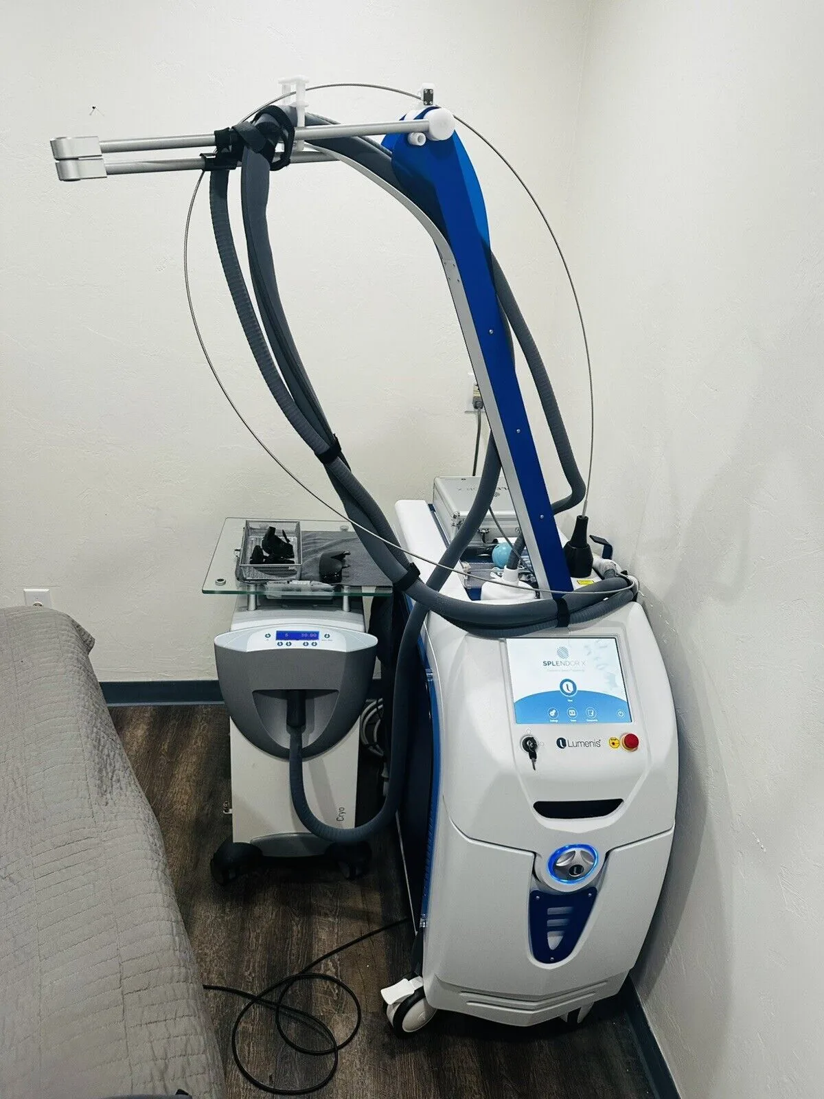 Owner photograph of a Lumenis Splendor X system.