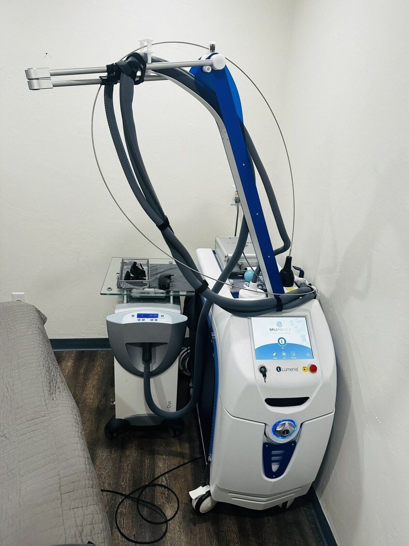 Lumenis Splendor X laser and cooling unit positioned in a treatment room.